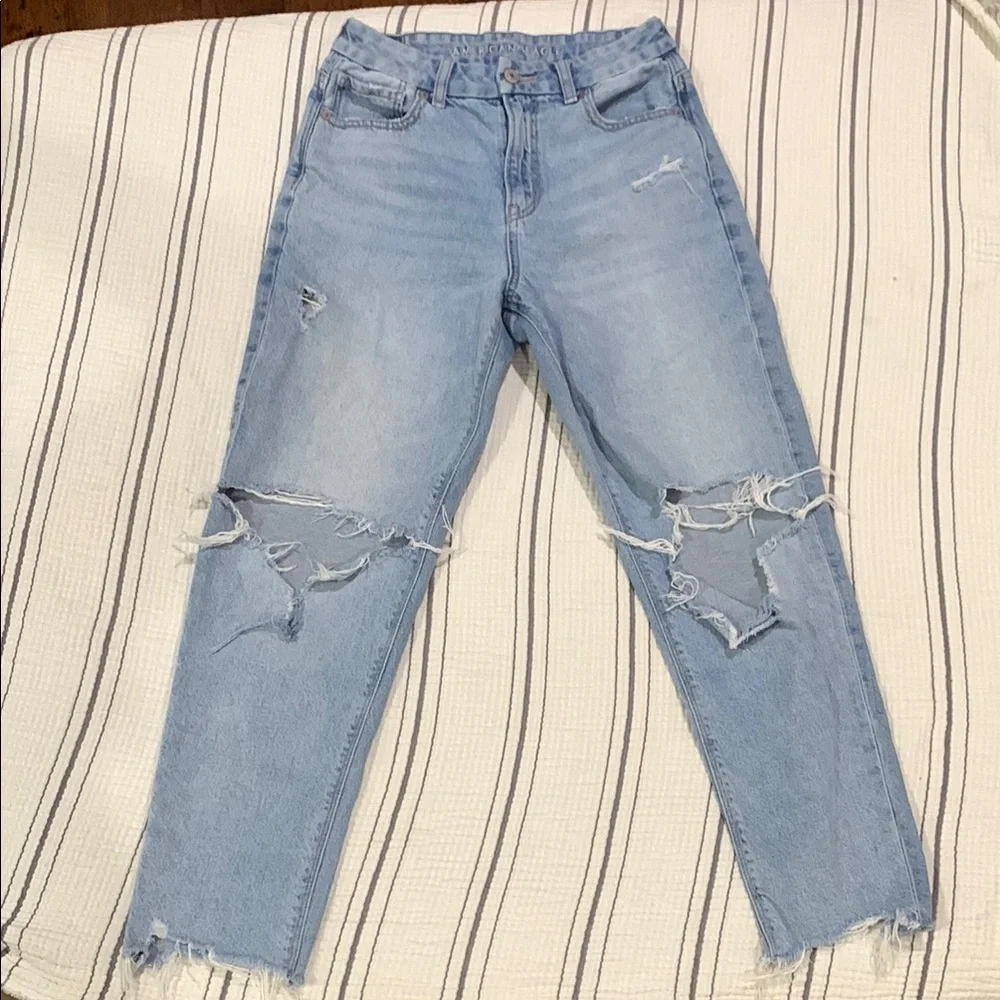 American Eagle Distressed Jeans